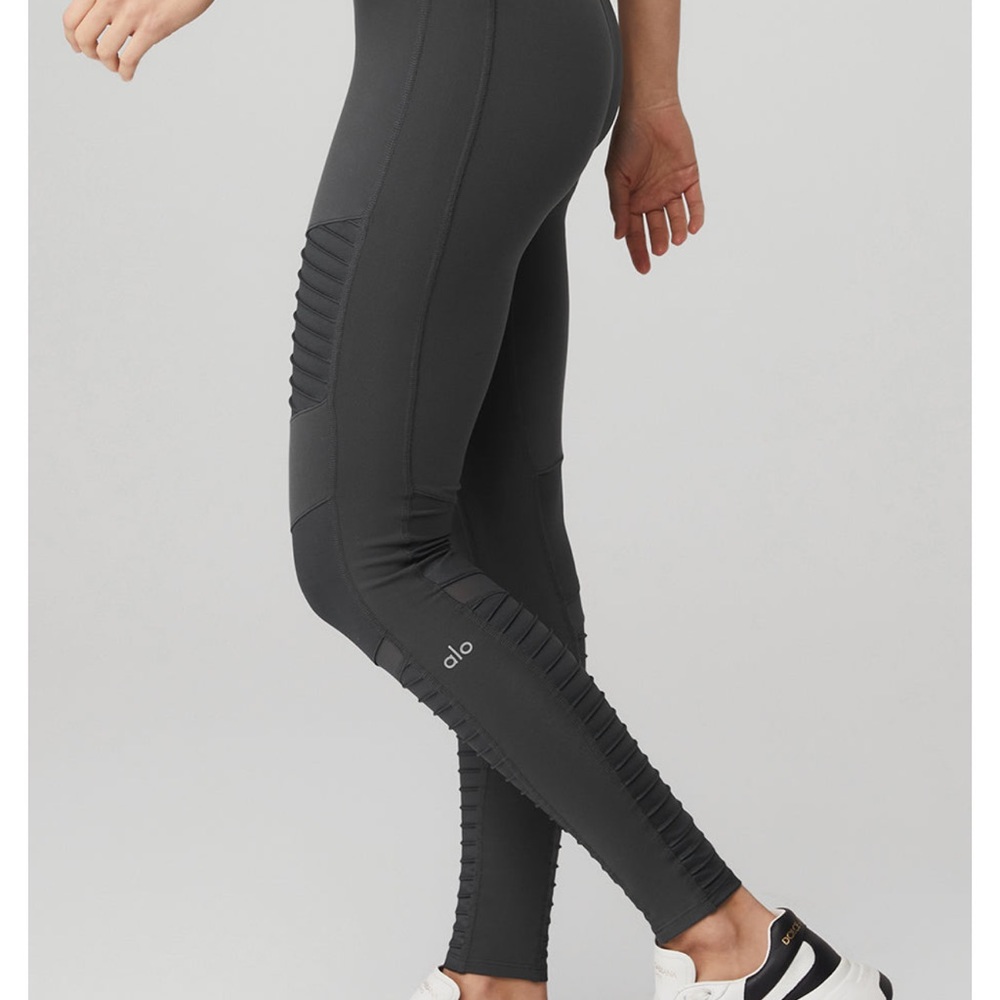 NWT Medium Gray Moto leggings